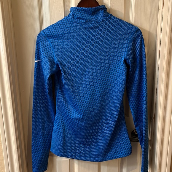 NIKE PRO PULLOVER SIZE SMALL - Picture 3 of 7